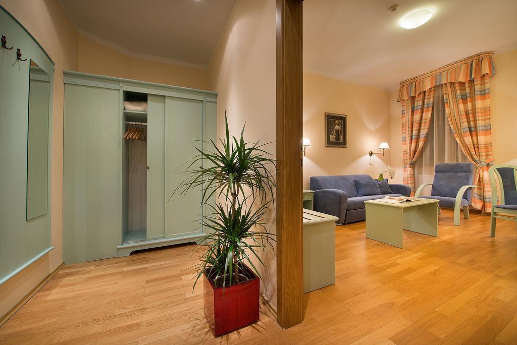 Old Town Bed & Breakfast Ceske Budejovice Bagian luar foto