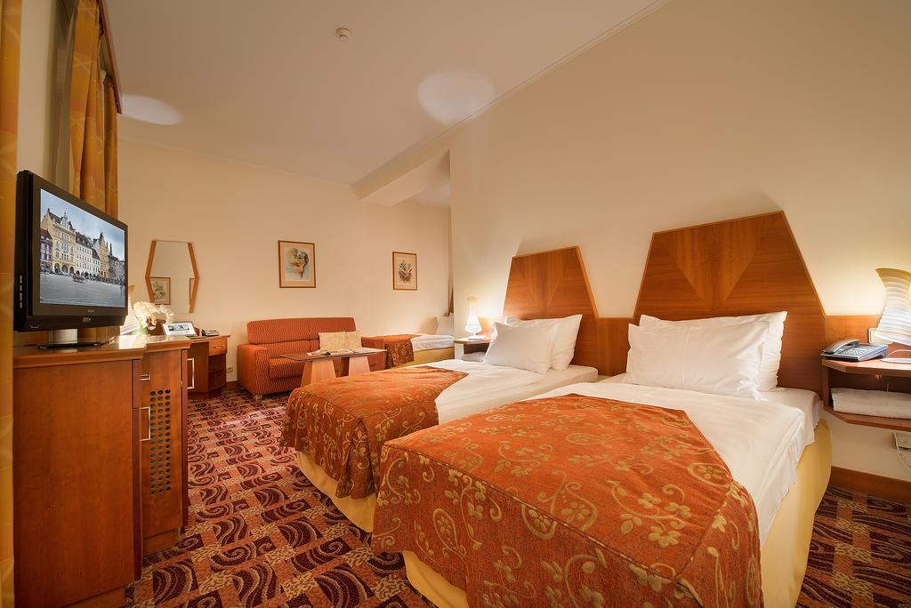 Old Town Bed & Breakfast Ceske Budejovice Bagian luar foto